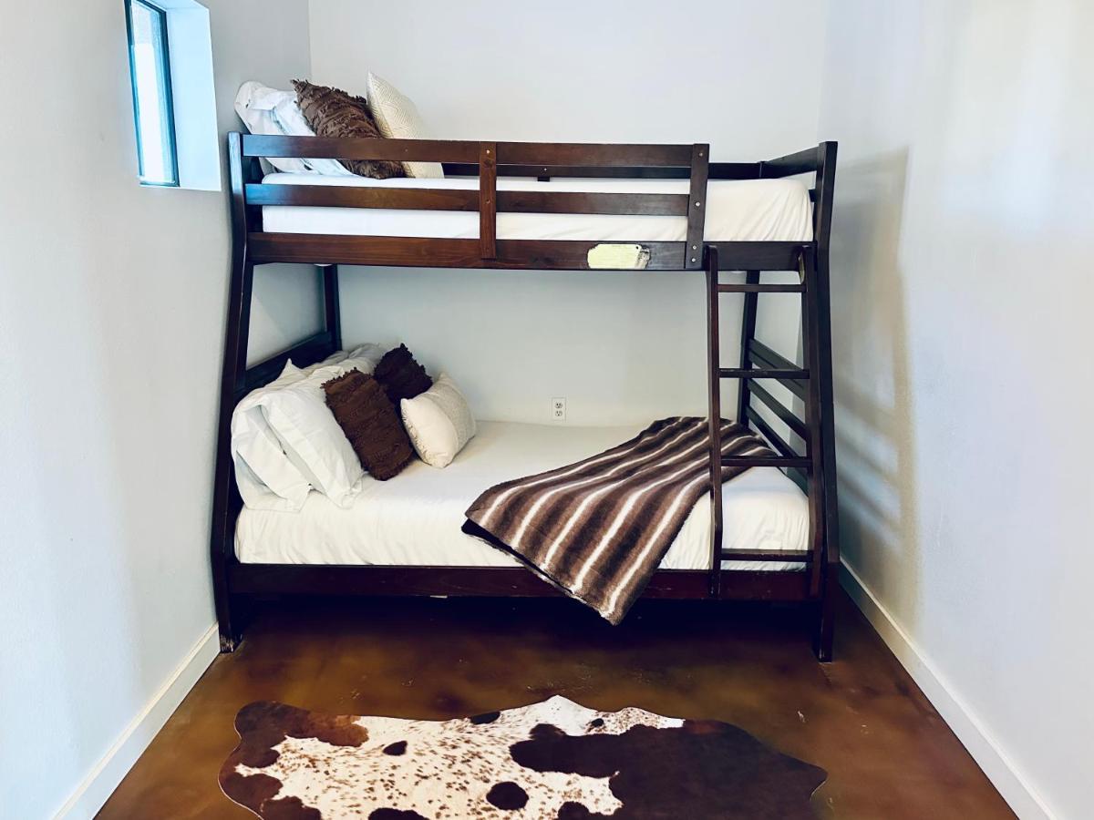 Ravens Nest Ranch, Fire Pit , Views, Near Jt Park! Villa โจชัวทรี ภายนอก รูปภาพ