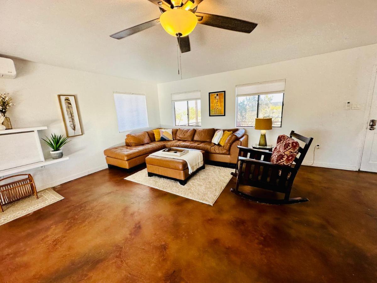 Ravens Nest Ranch, Fire Pit , Views, Near Jt Park! Villa โจชัวทรี ภายนอก รูปภาพ